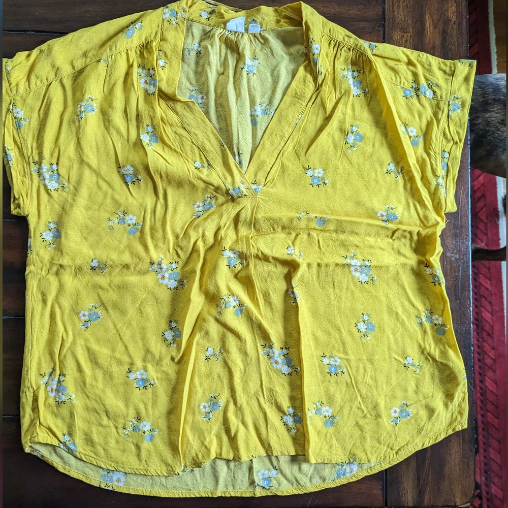 Gap - Flowy Cap Sleeze Yellow Floral Blouse